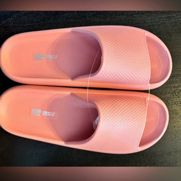 32 Degrees Unisex Cushion Slide Cloud slides, light pink XL - Picture 7 of 8